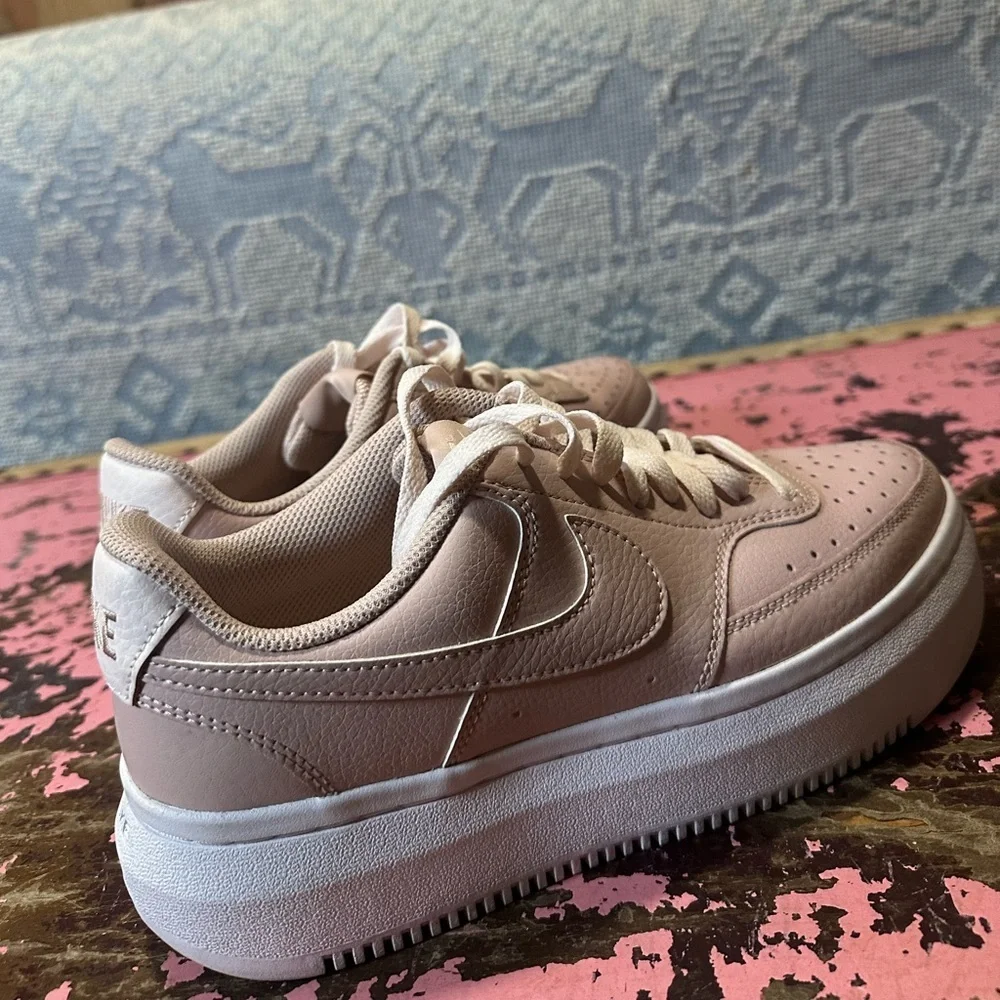 NIKE Women’s Court Vision Alta “Pink Oxford” Sz 8.5